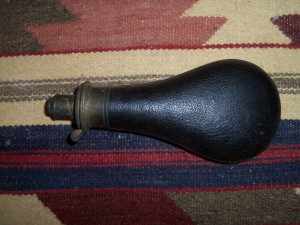 HAWKLEY POWDER FLASK
