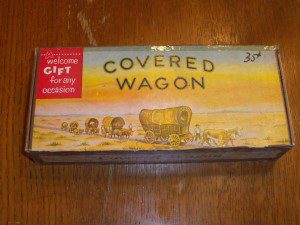 VINTAGE CIGAR BOX.