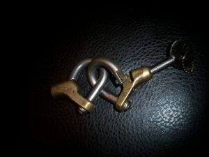 THUMB CUFFS TEXAS PRISON.