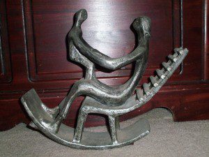 MOTHER & CHILD SCULPTURE