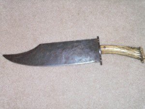 LARGE ANTIQUE BOWIE KNIFE