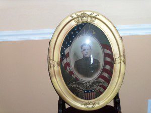AMERICAN SOLIDER FRAMED PHOTO