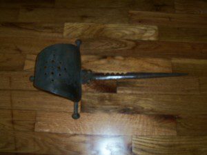 ANTIQUE GAUCHE DAGGER.