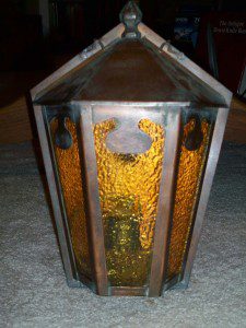 VINTAGE COPPER PORTCH LIGHT.