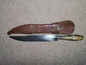 EARLY 1800'S BOWIE KNIFE.