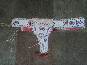 1880's SIOUX INDIAN BEADED HOLSTER & BELT