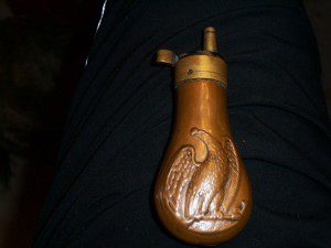 SMALL EAGLE GUN POWDER FLASK