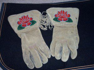 VINTAGE BEADED GLOVES.