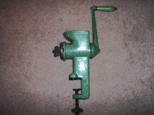 HARPER ENAMEL MEAT GRINDER