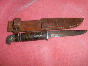 OLD KNIFE & SHEATH.
