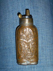 CIVIL WAR POWDER FLASK.