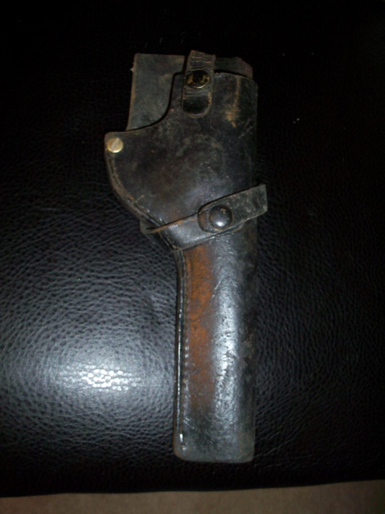 Antique Guns & Holsters 