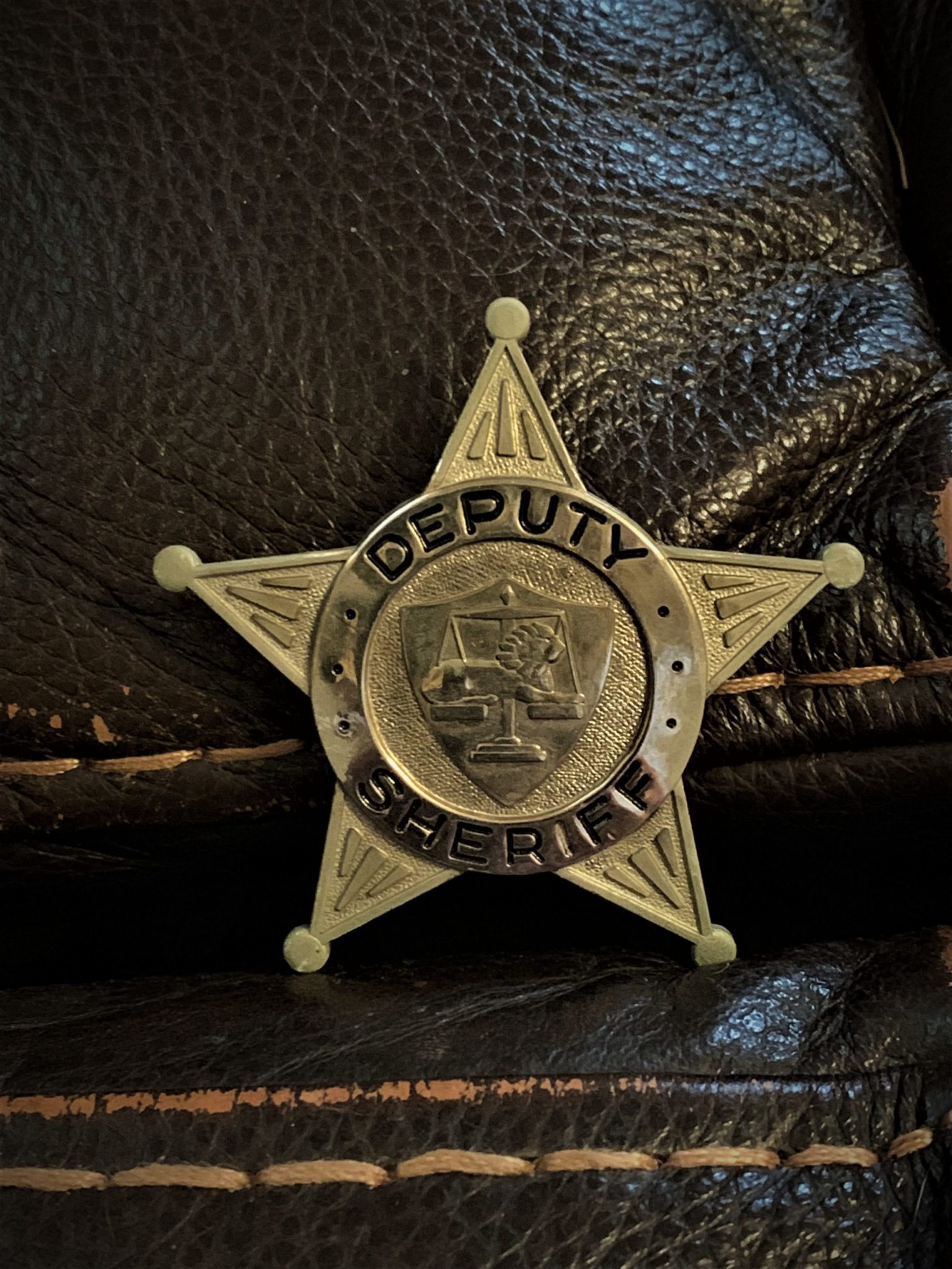 Details about   Vintage Novelty brooch Texas Ranger Sheriff toy badge silver black enamel 
